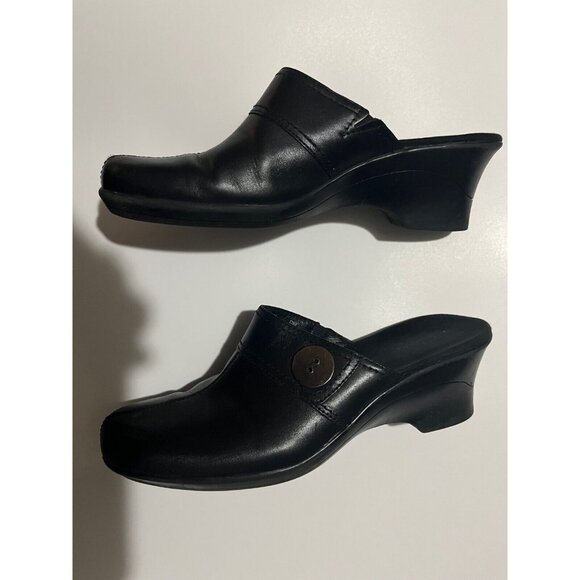 Clarks Black Leather Woman's Clogs Slip On, Size US 7.5 - Picture 3 of 7